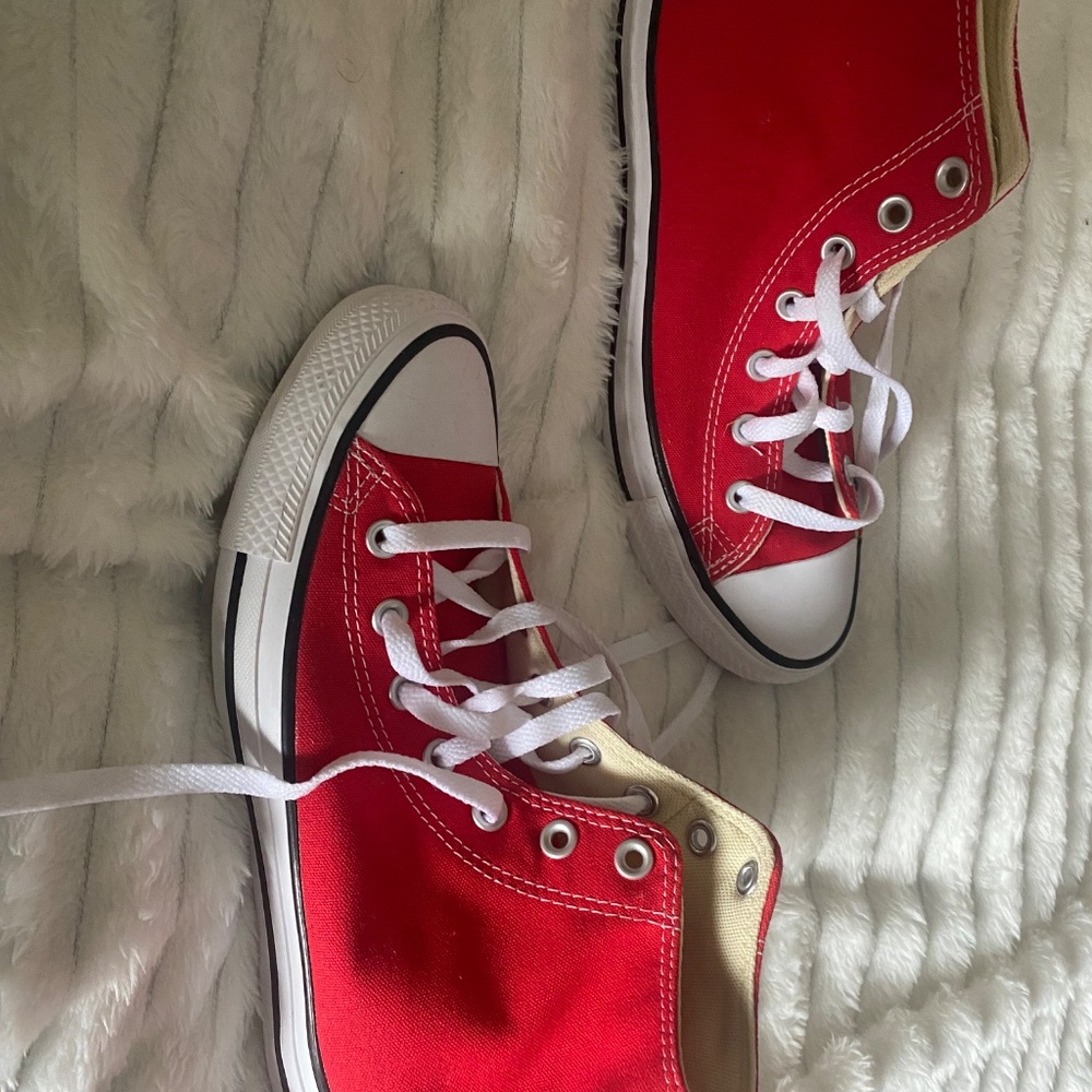 Converse Chuck Taylor High Top - Picture 2 of 4